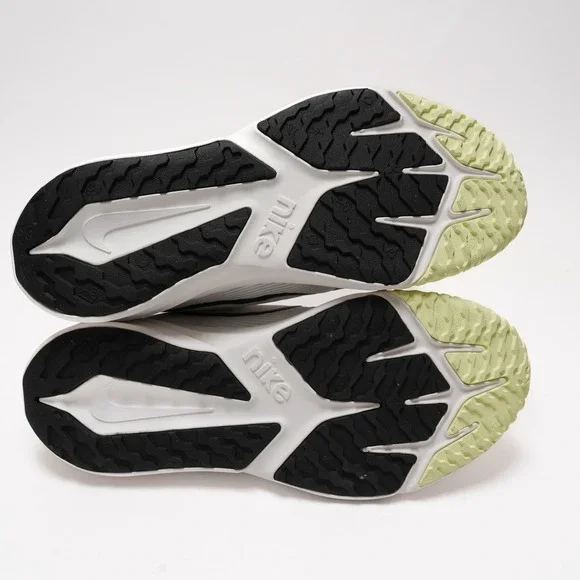 Nike  Running Shoes Boys Size 7 Youth EUR 40 Star Runner 4 White DX7615-102 - Picture 12 of 13